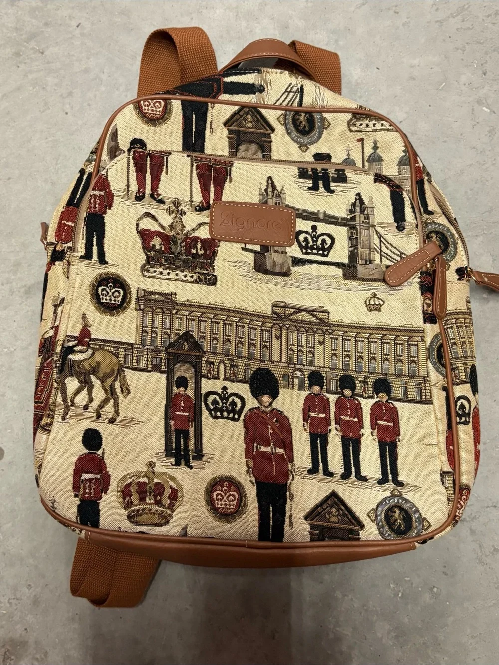 Vintage-Style Cream ROYAL GUARD - DAYPACK- SIGNARE TAPESTRY•